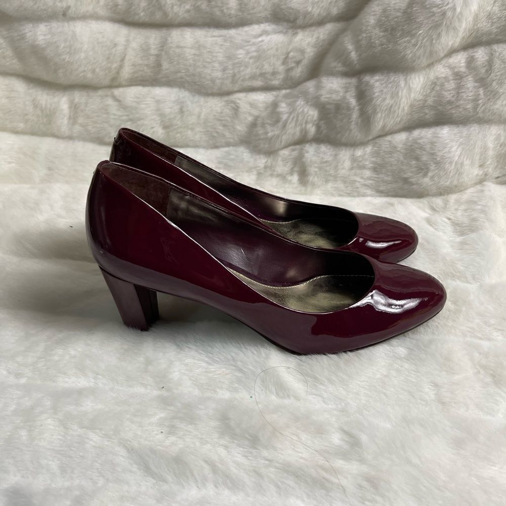 Lauren Ralph Lauren Hala patent leather Burgundy heels size 9.5B